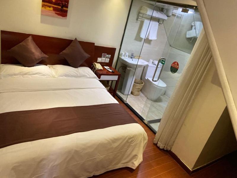Greentree Inn Shanghai Songjiang University City New Songjiang Road Express Hotel מראה חיצוני תמונה