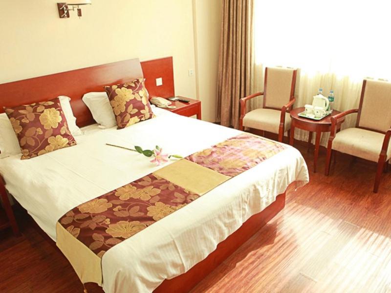 Greentree Inn Shanghai Songjiang University City New Songjiang Road Express Hotel מראה חיצוני תמונה