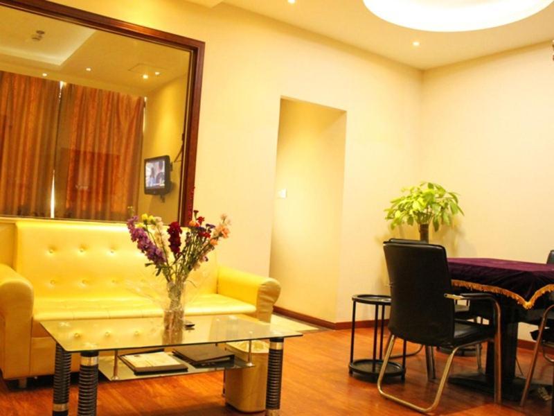 Greentree Inn Shanghai Songjiang University City New Songjiang Road Express Hotel מראה חיצוני תמונה