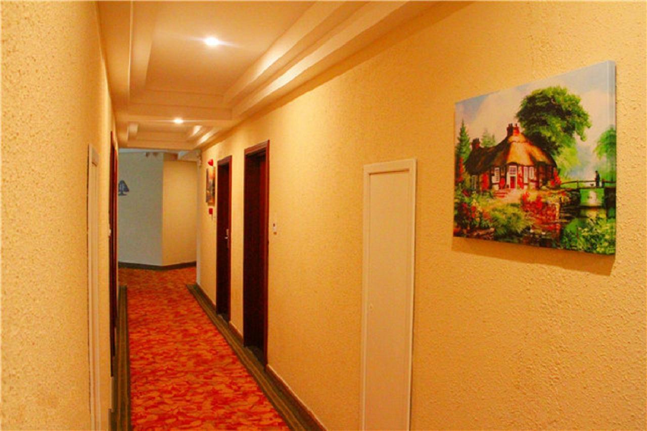 Greentree Inn Shanghai Songjiang University City New Songjiang Road Express Hotel מראה חיצוני תמונה
