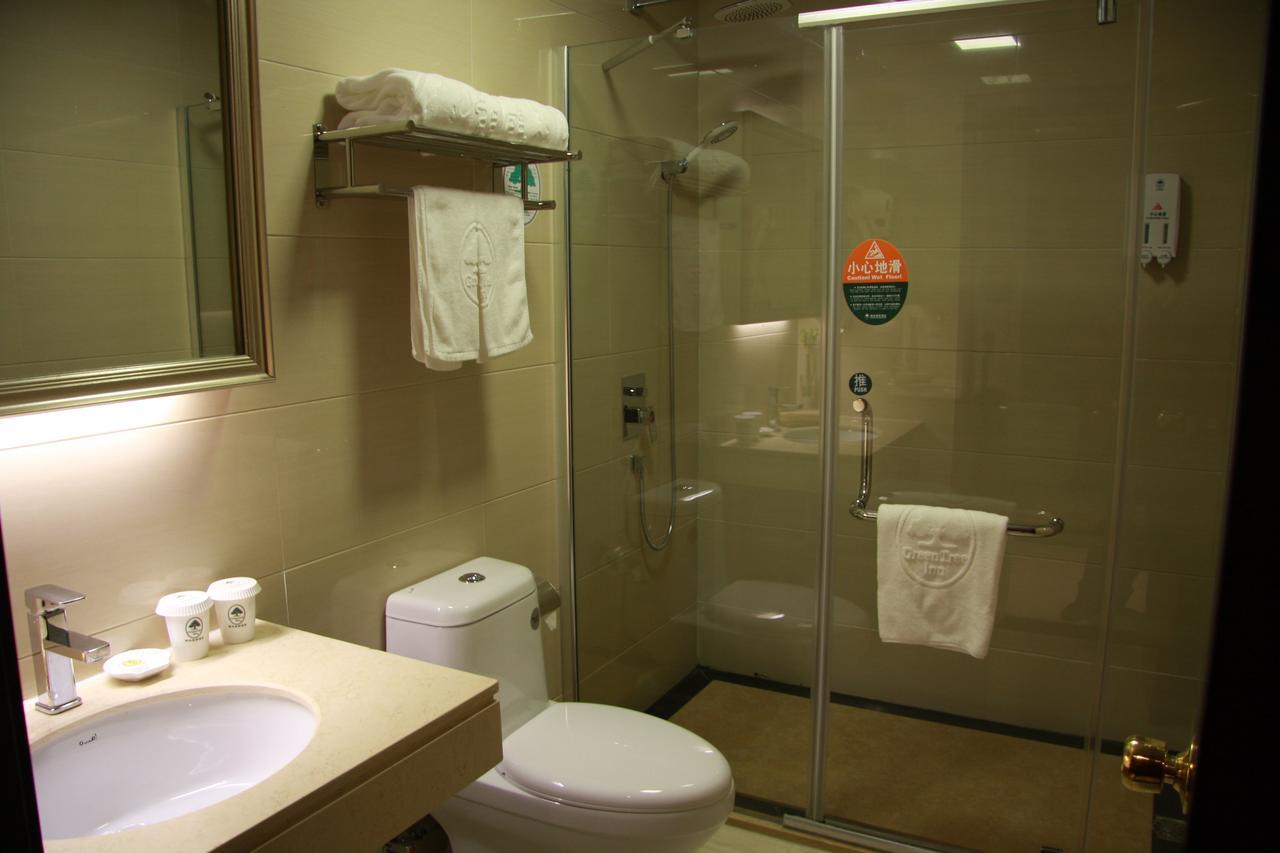 Greentree Inn Shanghai Songjiang University City New Songjiang Road Express Hotel מראה חיצוני תמונה